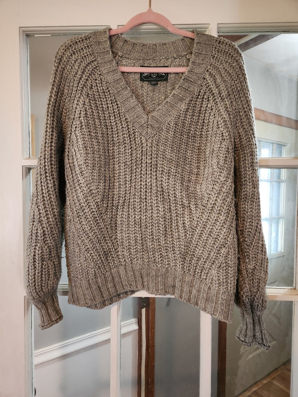 American Eagle Brown Chunky Knit V Neck Sweater Women’s Small Oversized Cozy